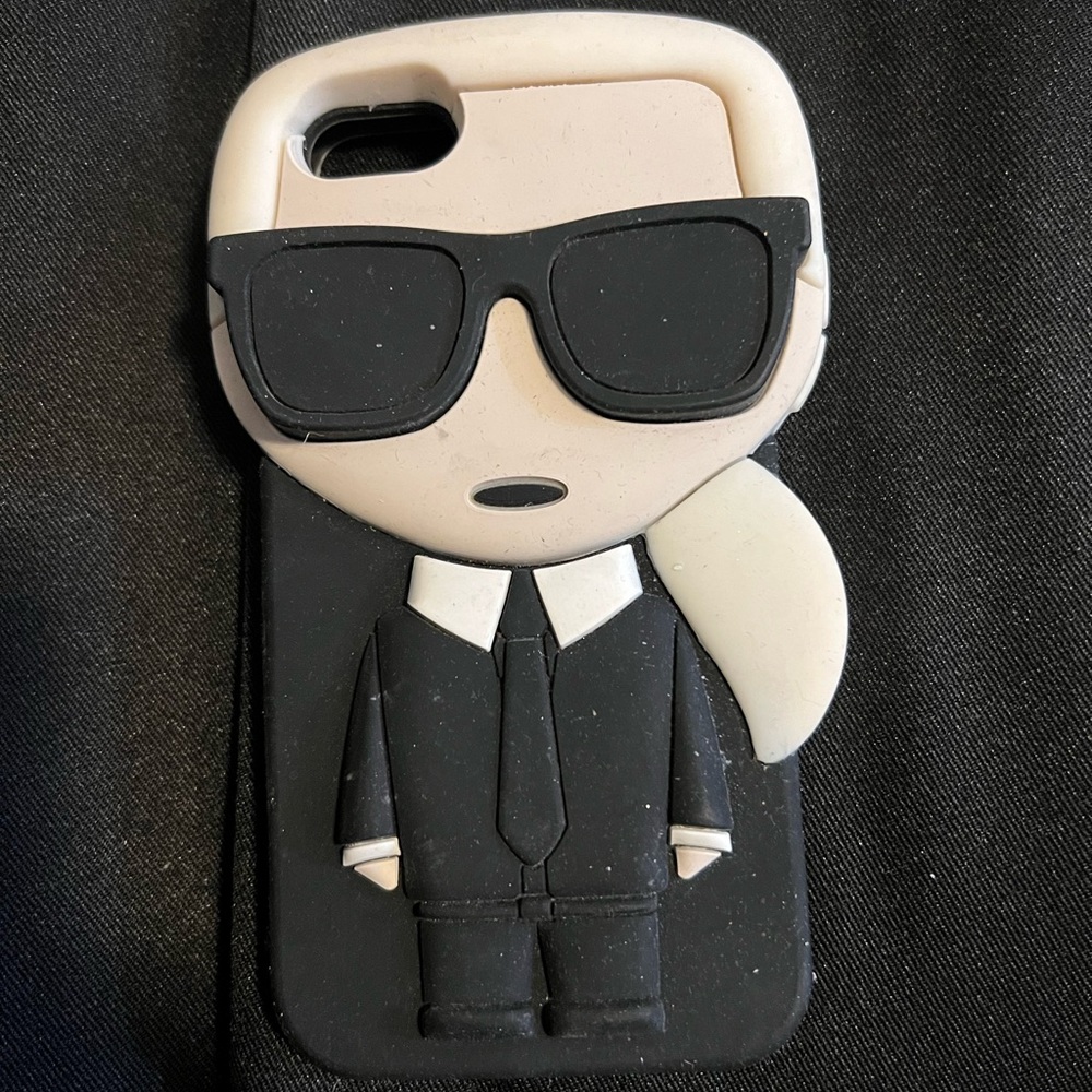 Used Karl Lagerfeld SE i phone case